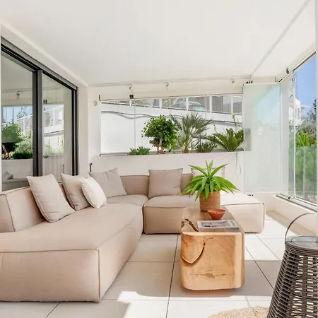 Casa Lily Luxury Cinema & Garden Lejlighed *